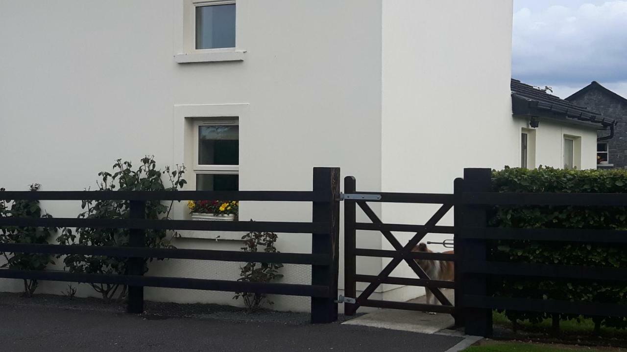 Chapel Meadow Lodge Clonard Exterior photo